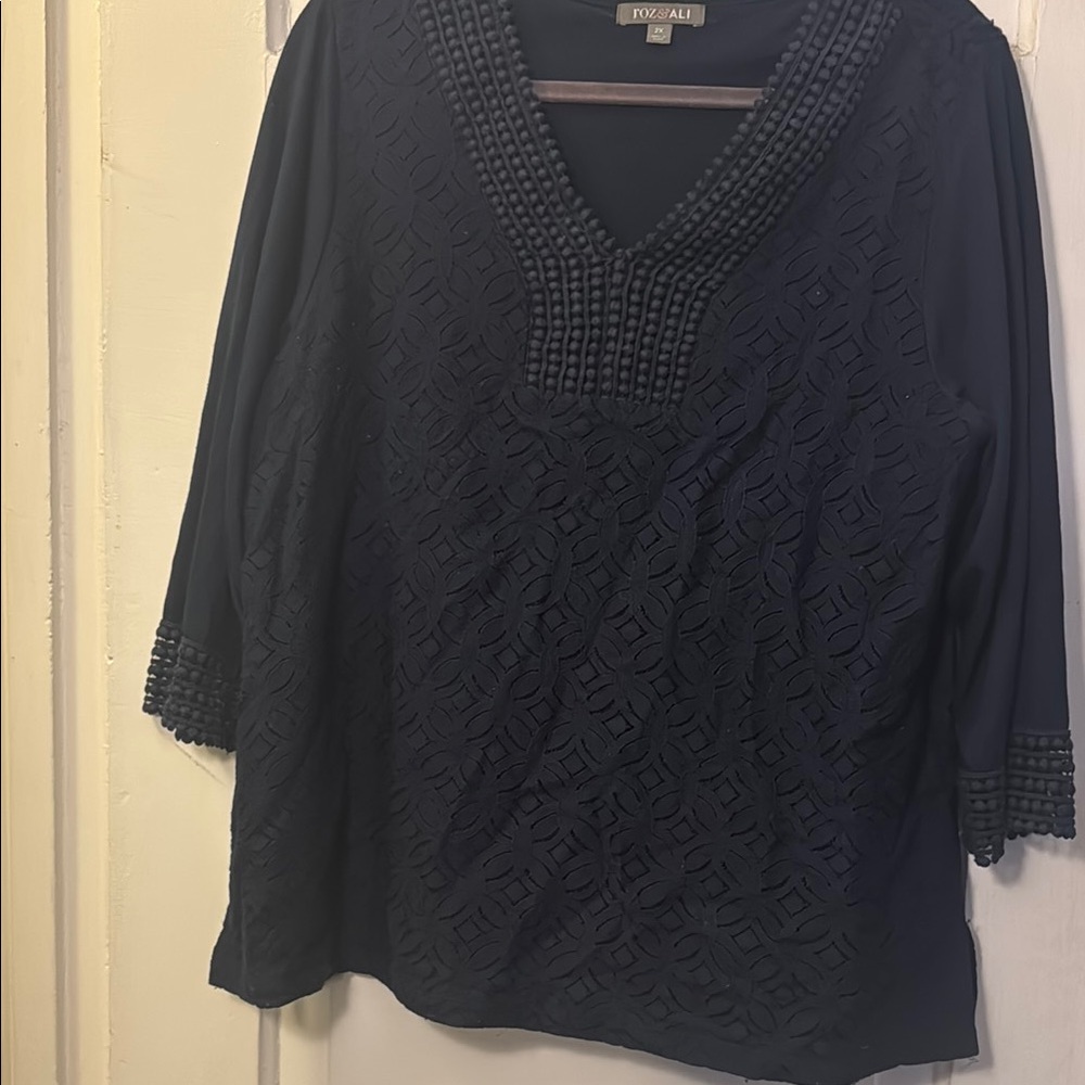 Roz & Ali Blue 3/4 Sleeve Blouse